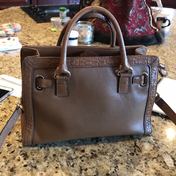 Michael Kor’s purse #purse - Picture 4 of 7